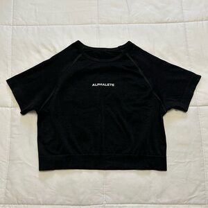 Alphalete Amplify crop top